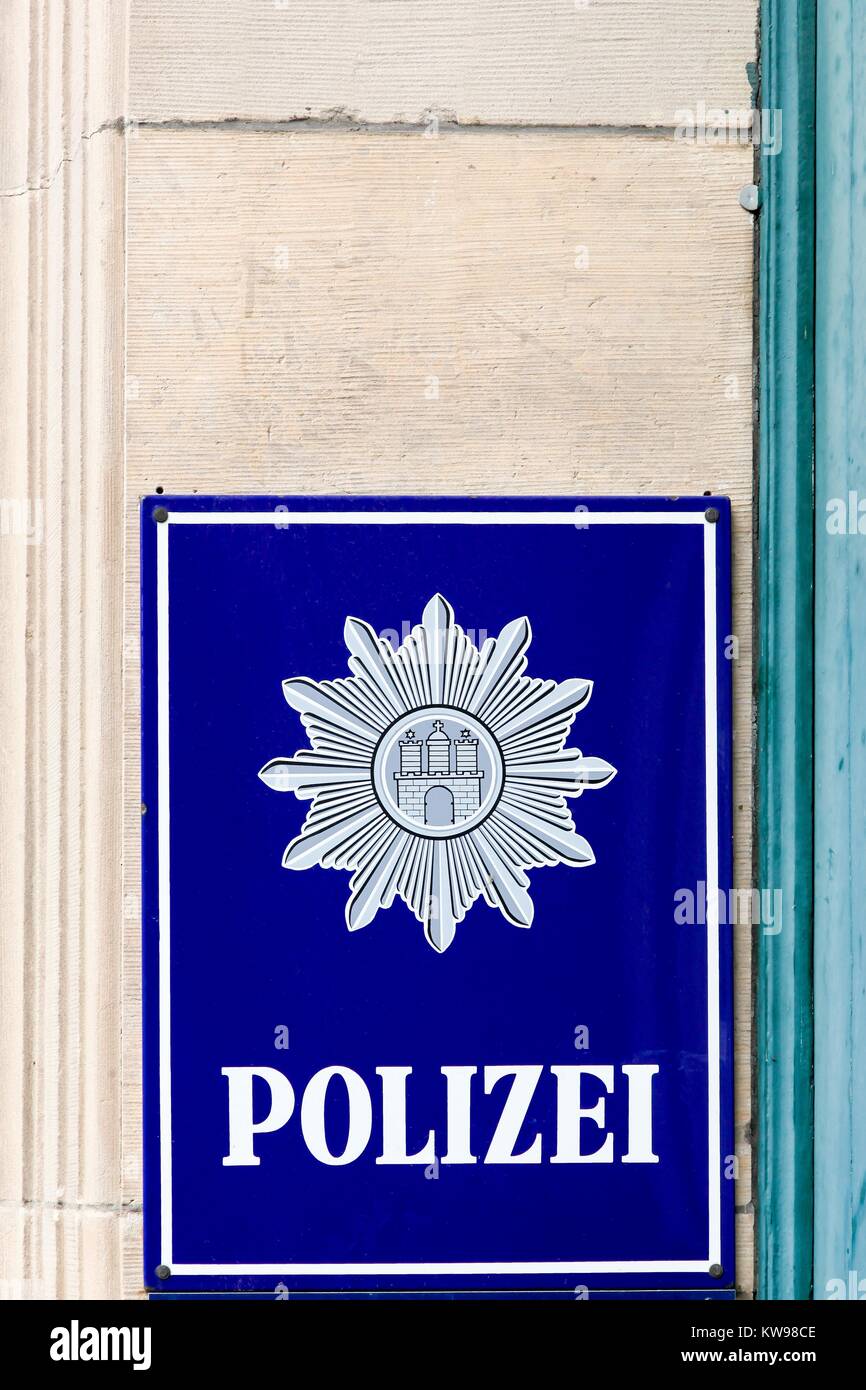 La police allemande signe sur un mur Banque D'Images