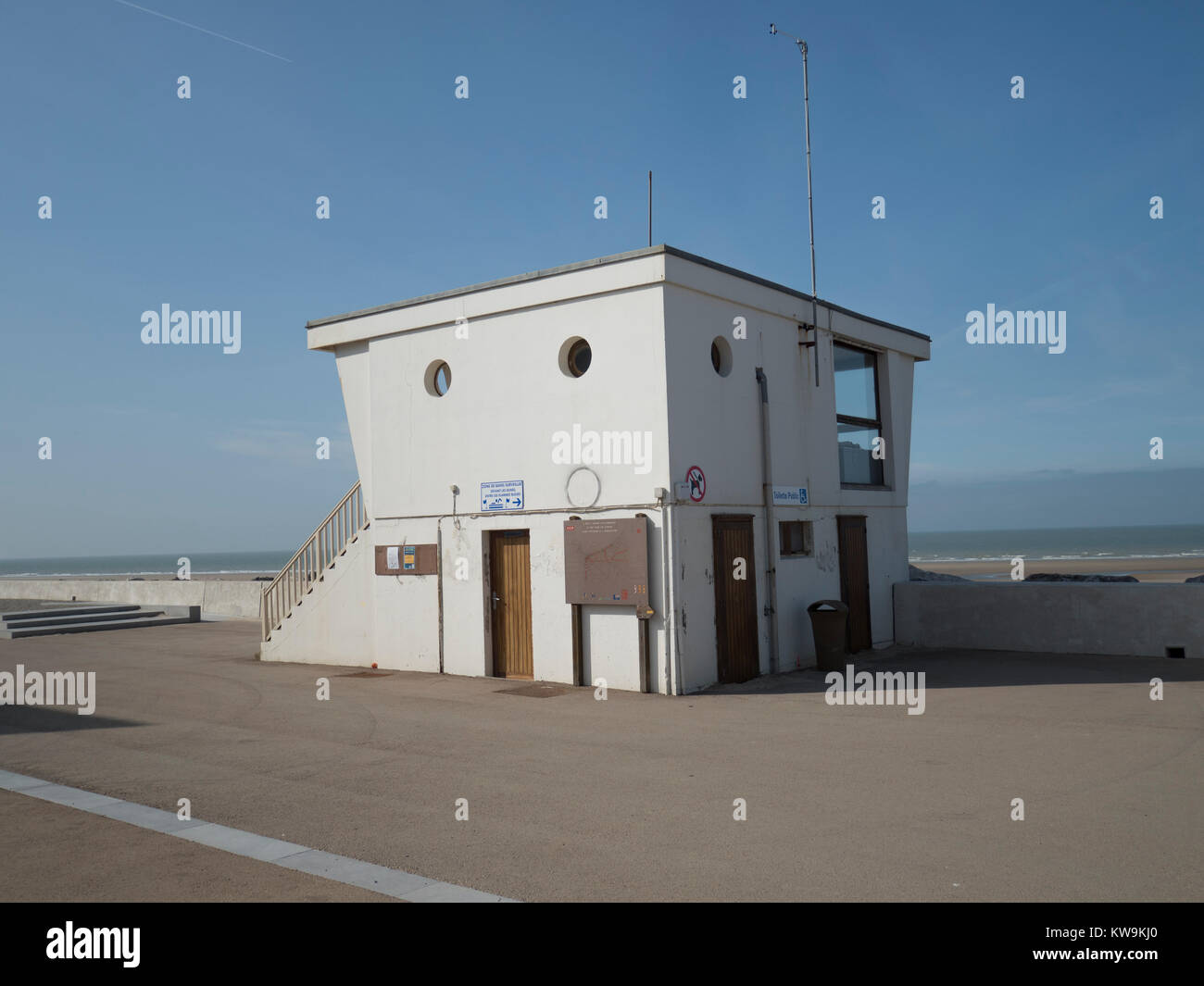 L'art déco bâtiment plage sur le front de mer à Wissant sur la Côte d'Opale Banque D'Images