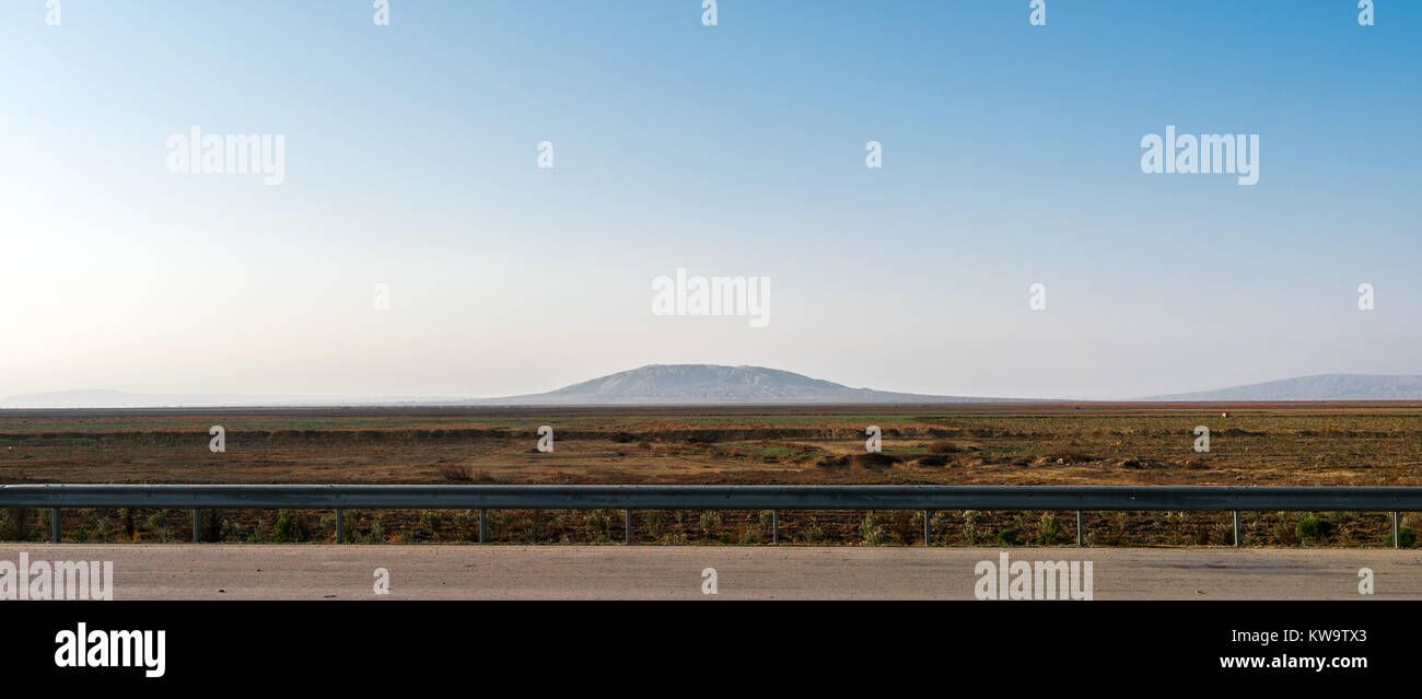 Vue sur montagne - volcan de boue Banque D'Images