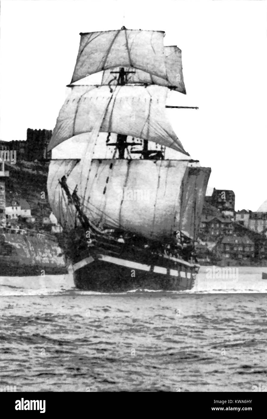 MARQUES - SAILING SHIP ( une barque qui était à l'origine un espagnol 1917 gréé en Brick CONSTRUCTION POLACCA) - quitter Whitby, Yorkshire 1980 - L'infortuné navire fut utilisé pour le tournage de la série de la BBC "Onedin Line' et 'Le voyage de Charles Darwin", mais a été perdu en 1984 dans le Triangle des Bermudes avec grande perte de vie au cours de la deuxième manche de la course des grands voiliers Banque D'Images