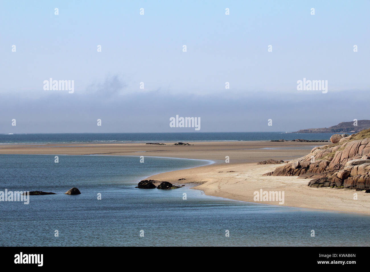 Une vue sur l'Océan Atlantique littoral du comté de Donegal, Irlande. Banque D'Images