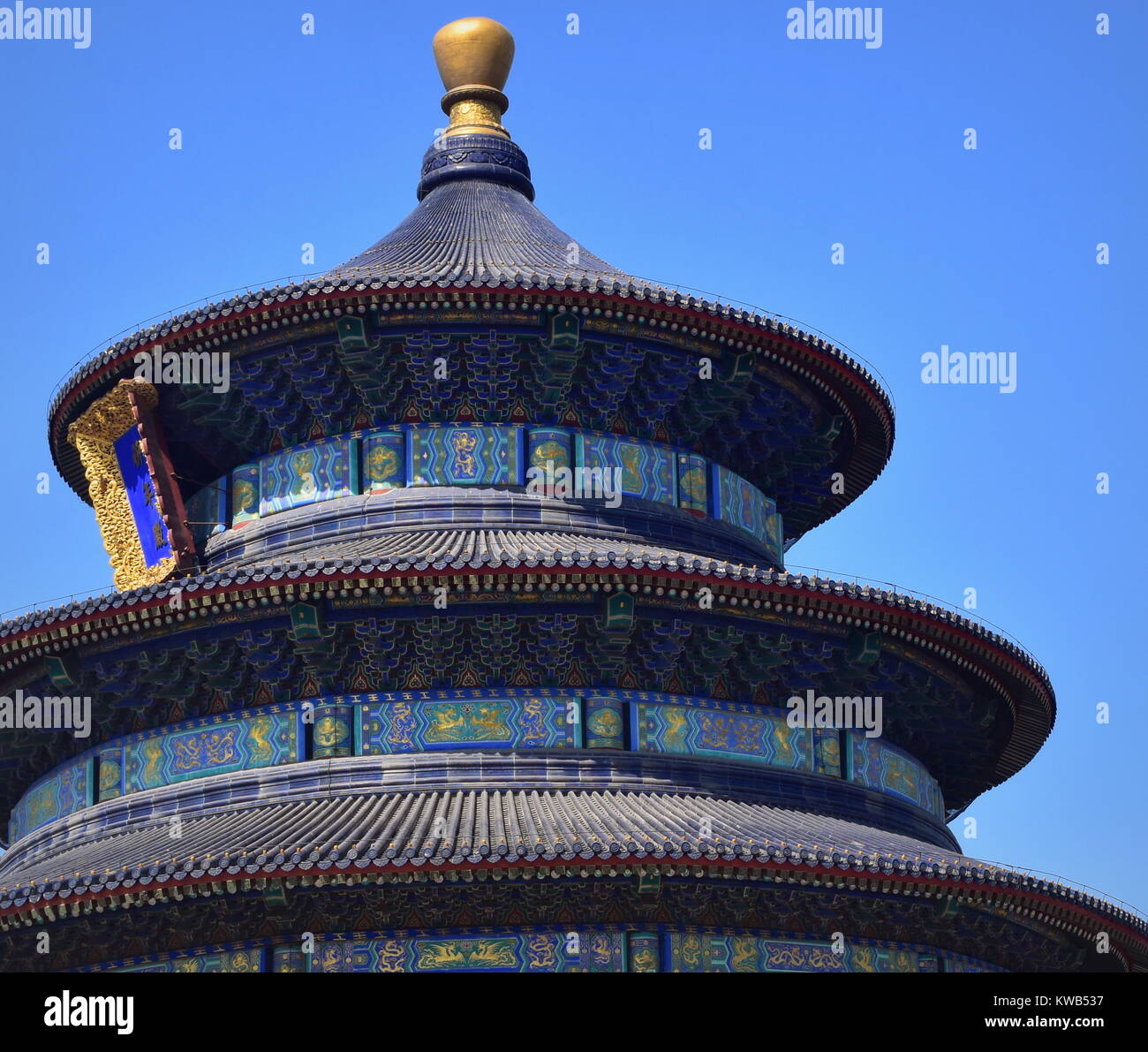 Temple du ciel de Pékin près du toit jusqu'à l'architecture traditionnelle chinoise Banque D'Images