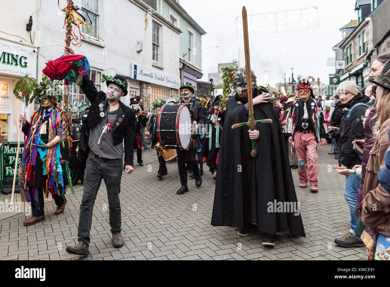 Le Festival Montol dans Penzance célébrant le solstice d'hiver. Banque D'Images
