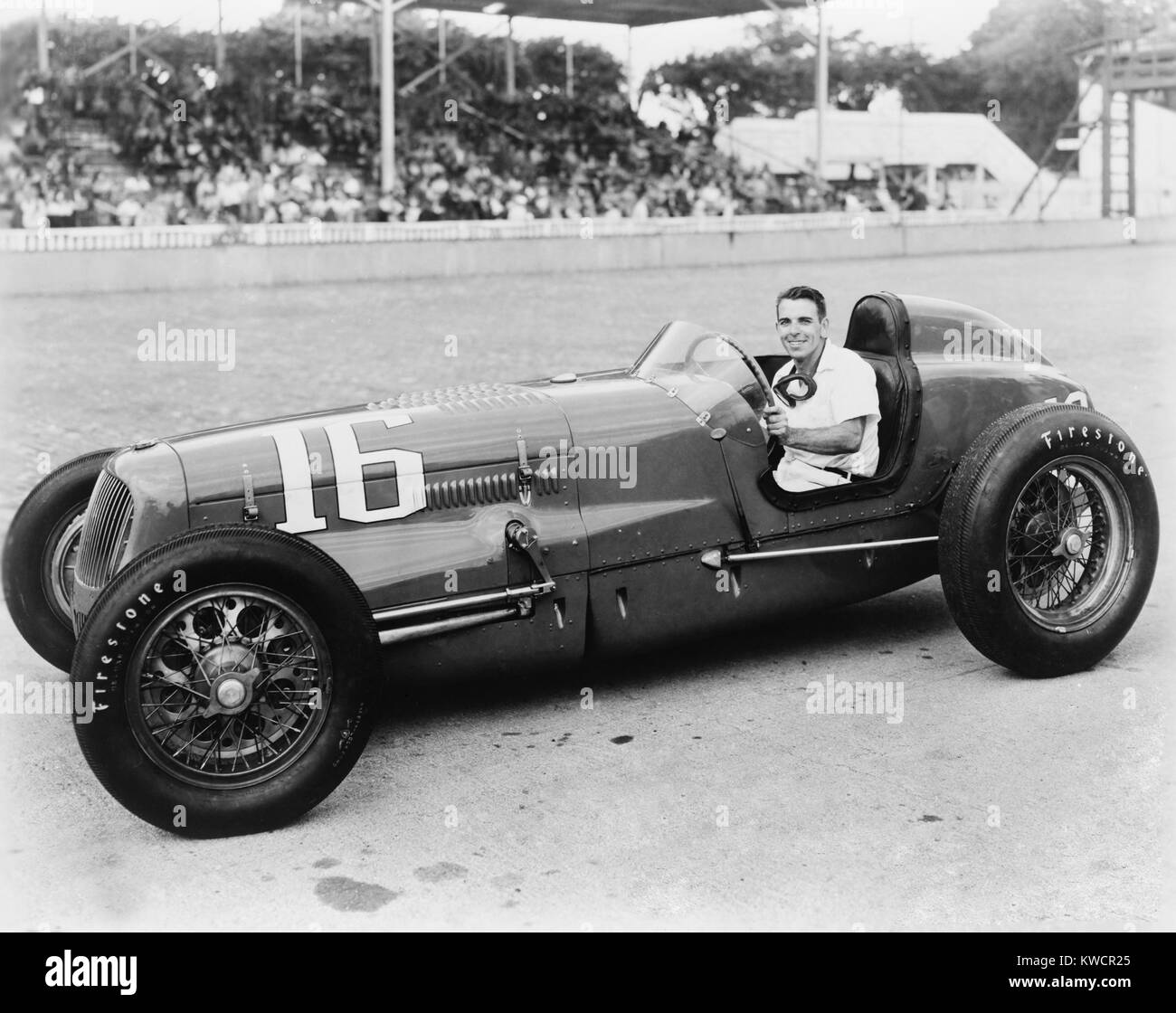 George Robson a été le vainqueur de l'Indianapolis 500 1946. Robson a été tué dans un pile-up plus tard cette année à Lakewood Speedway à Atlanta, Géorgie. - BSLOC  2014 (17 178) Banque D'Images