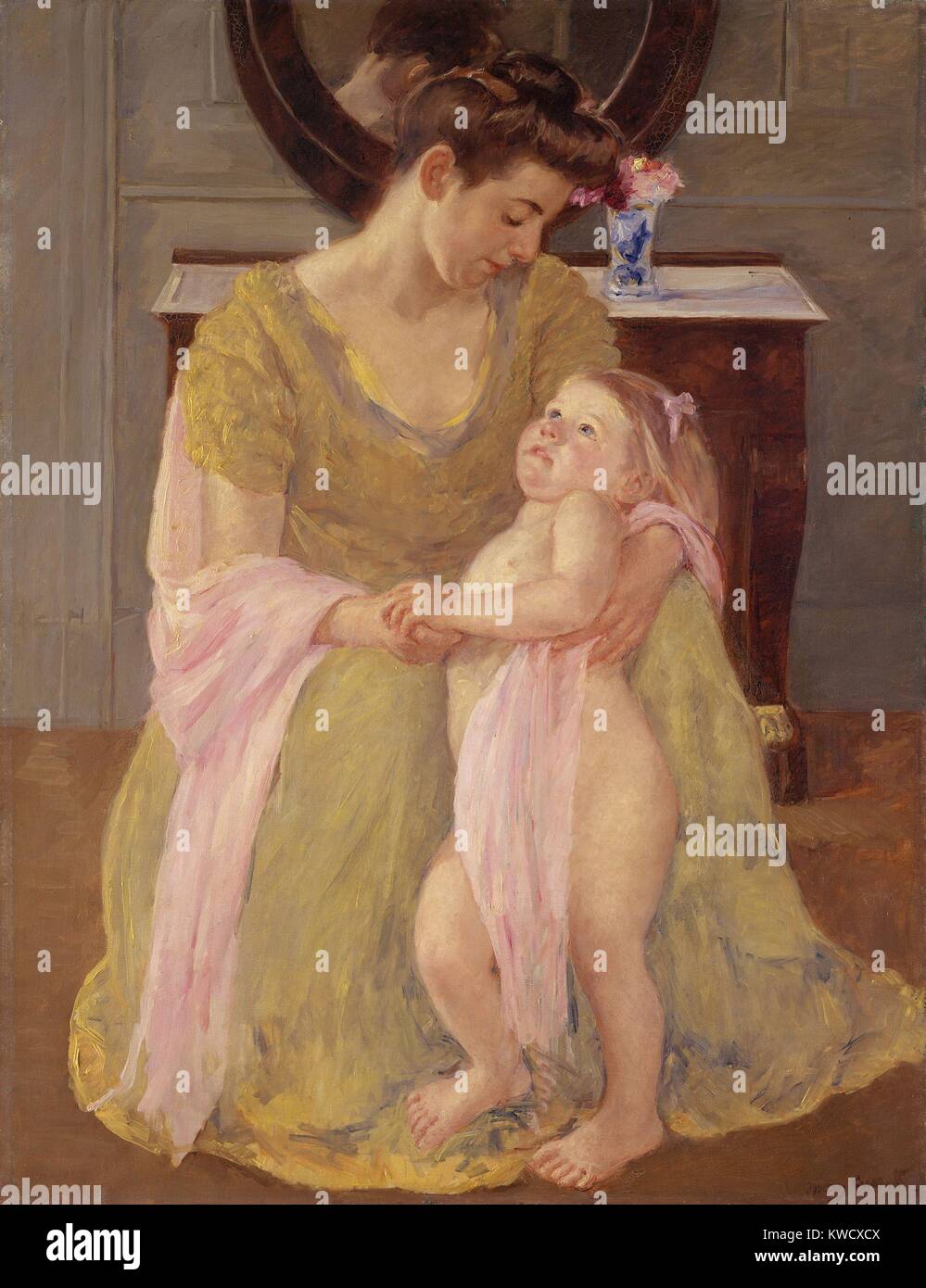 La mère et l'enfant avec une écharpe rose, par Mary Cassatt, 1908, peinture à l'huile impressionnistes français. Cassatt a adopté une composition classique stable pour cette mère et enfant portrait (BSLOC 2017 3 139) Banque D'Images