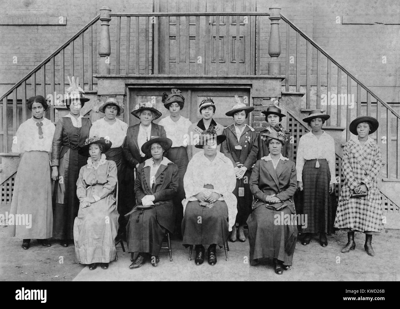 Phyllis Wheatley Club, Buffalo, NY, était une filiale de l'Natl Assoc. des Clubs de femmes de couleur. Fondé en 1899, ils ont établi une maison en 1905. Ils ont mis au point des programmes pour nourrir les affamés, a fait don de livres d'auteurs noirs aux bibliothèques scolaires, créé des jardins d'enfants, clubs de la mère organisée pour enseigner les compétences parentales (BSLOC   2017 20 173) Banque D'Images