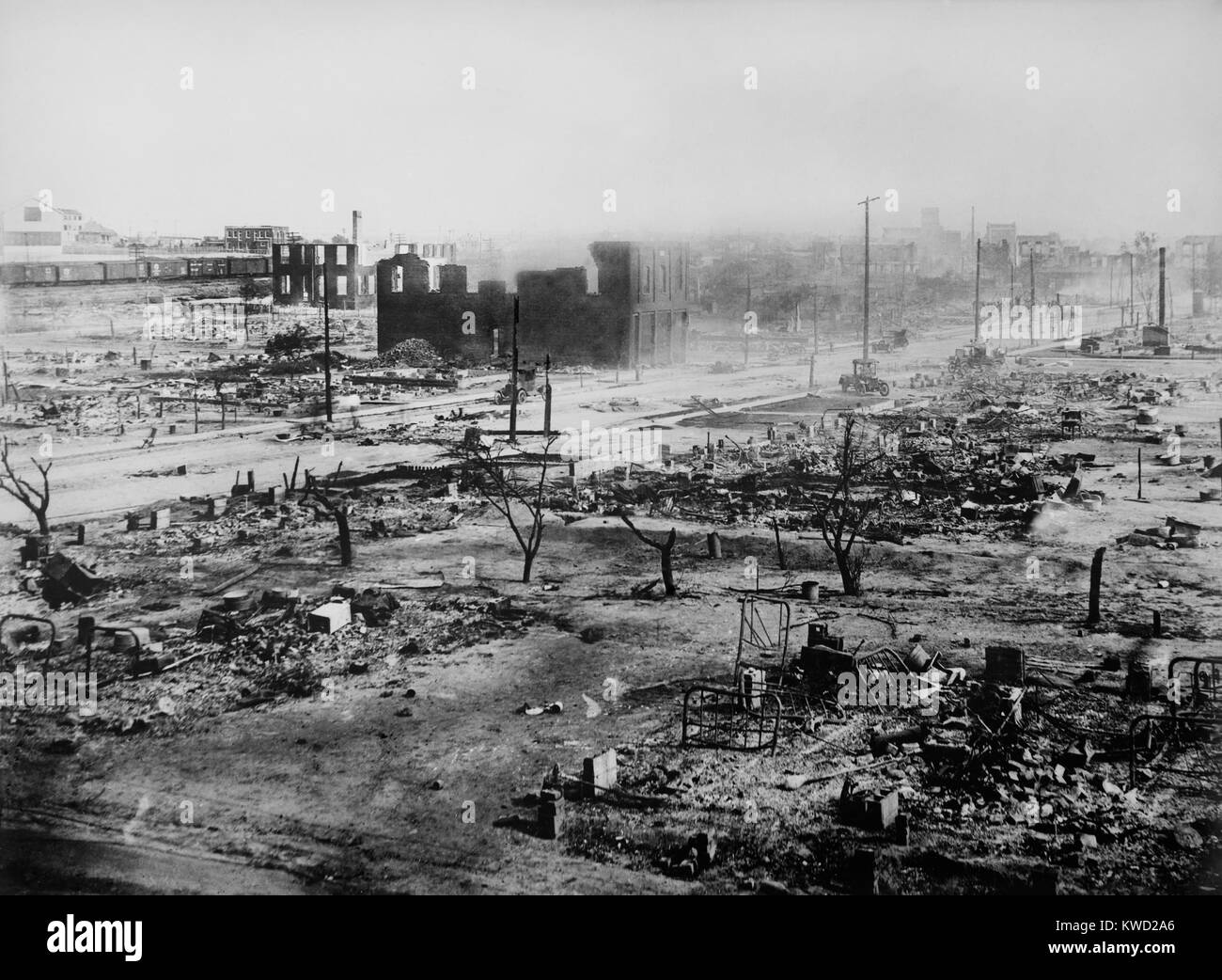 Brûlé ruines de Greenwood, de l'African section américaine de Tulsa, Oklahoma, juin 1921 (BSLOC   2017 20 81) Banque D'Images