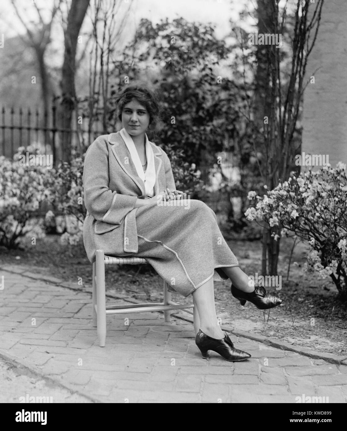 Clare Boothe à l'âge de 20 ans, quatre mois avant, elle épouse George Tuttle Brokaw. Le mariage a duré cinq ans et le couple a eu une fille, Ann Clare Brokaw. (BSLOC   2015 17 179) Banque D'Images