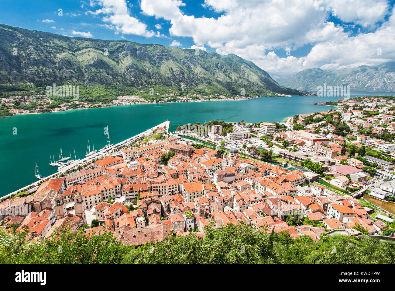 Vue panoramique sur la baie de Kotor au Monténégro Banque D'Images