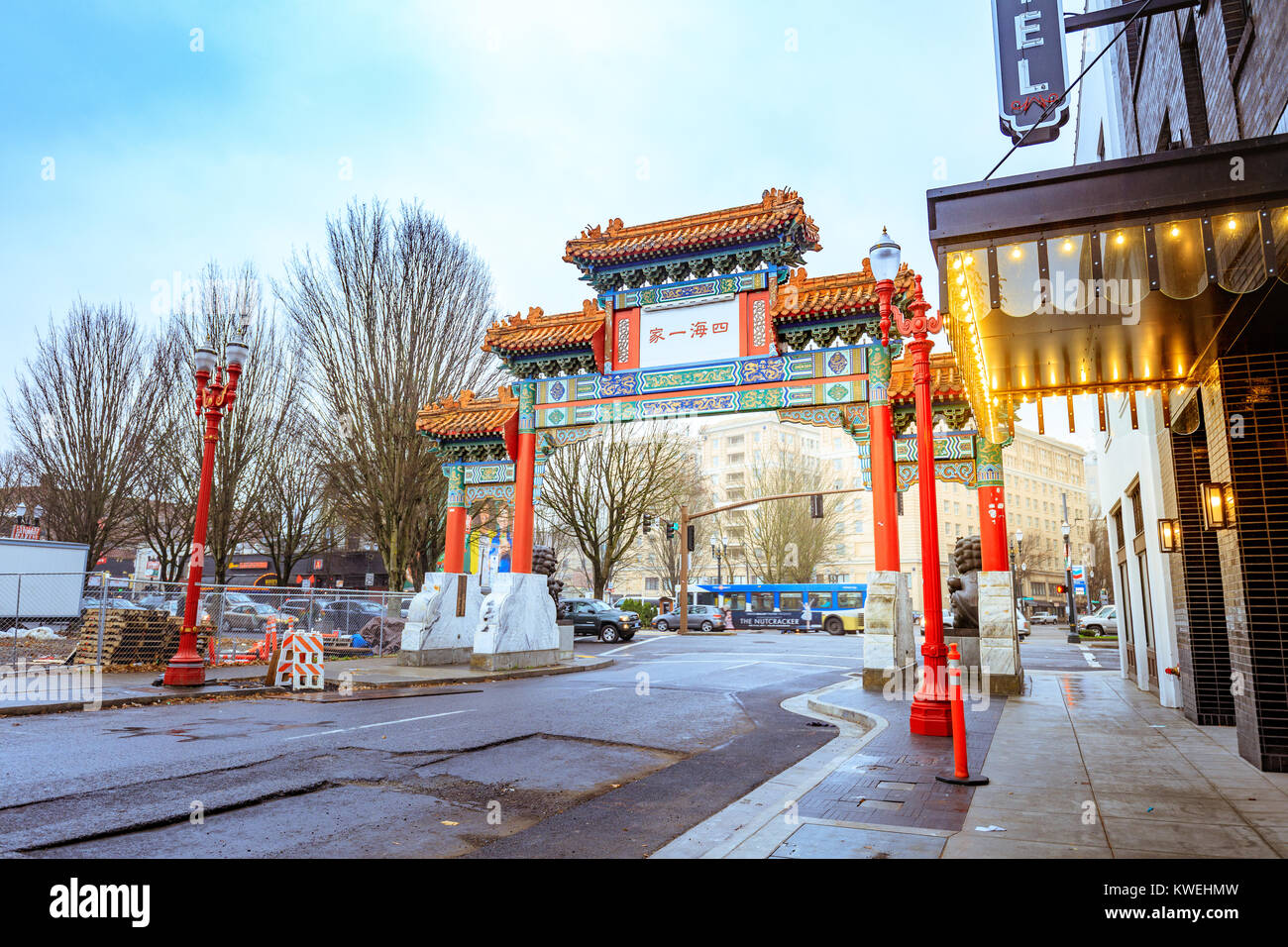 Portland, Oregon, United States - Oct 19, 2017 : porte du Old Town Chinatown à Portland. Banque D'Images