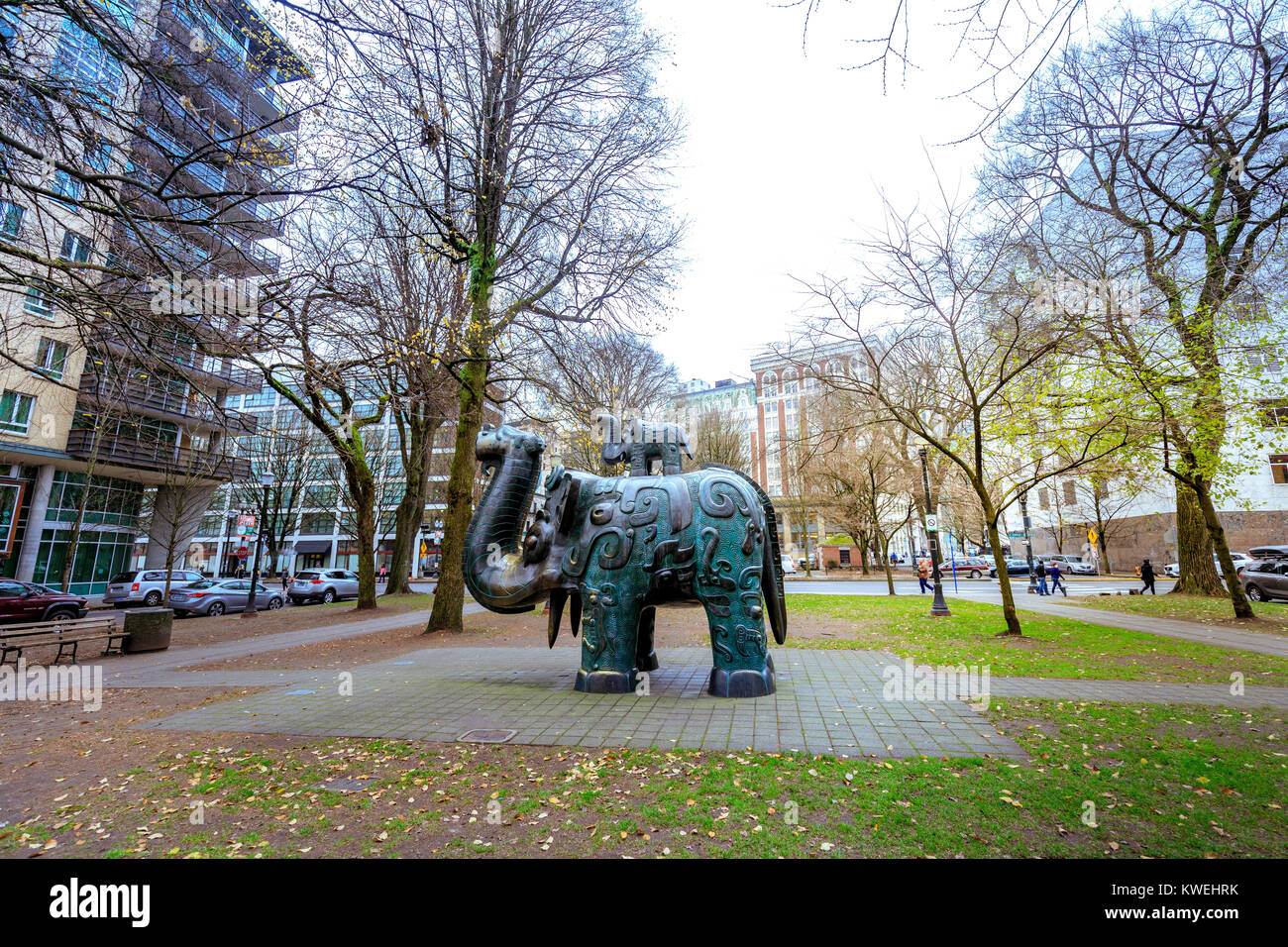 Portland, Oregon, United States - Oct 19, 2017 : Éléphant statue dans la Vieille Ville de Pearl District, Chinatown, Portland, Oregon. Banque D'Images