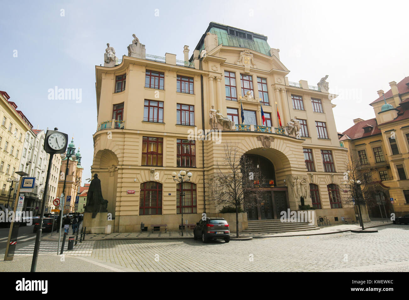 Nouvel hôtel de ville de Prague, siège de l'Hôtel de Ville de Prague et le maire de la ville de Prague, est situé sur le côté est de Marianské namesti (Vierge Marie Squa Banque D'Images