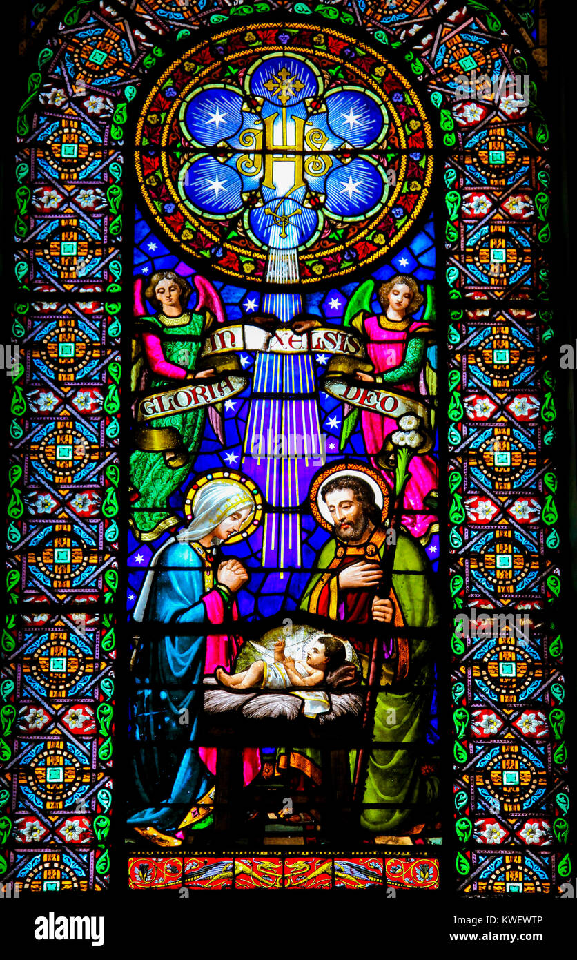 Scène de la nativité, vitrail dans l'église de Montserrat, Espagne Banque D'Images
