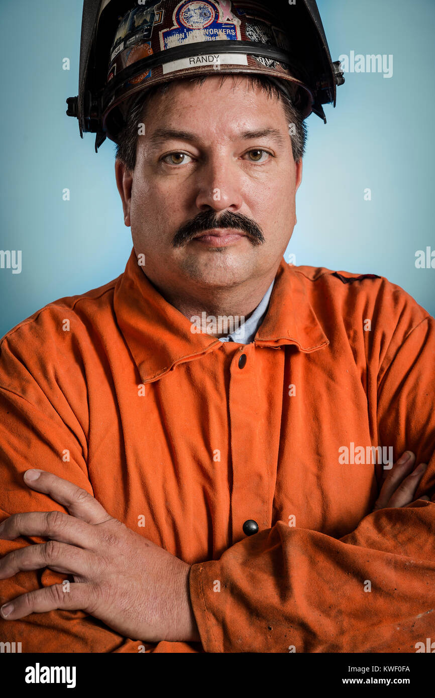 Randy Bryce, candidat démocrate à la Wisconsin's 1st Congressional district. Il s'agit d'un travailleur en fer, membre du syndicat, et connu sous le nom de "fer à repasser le stache.' Banque D'Images