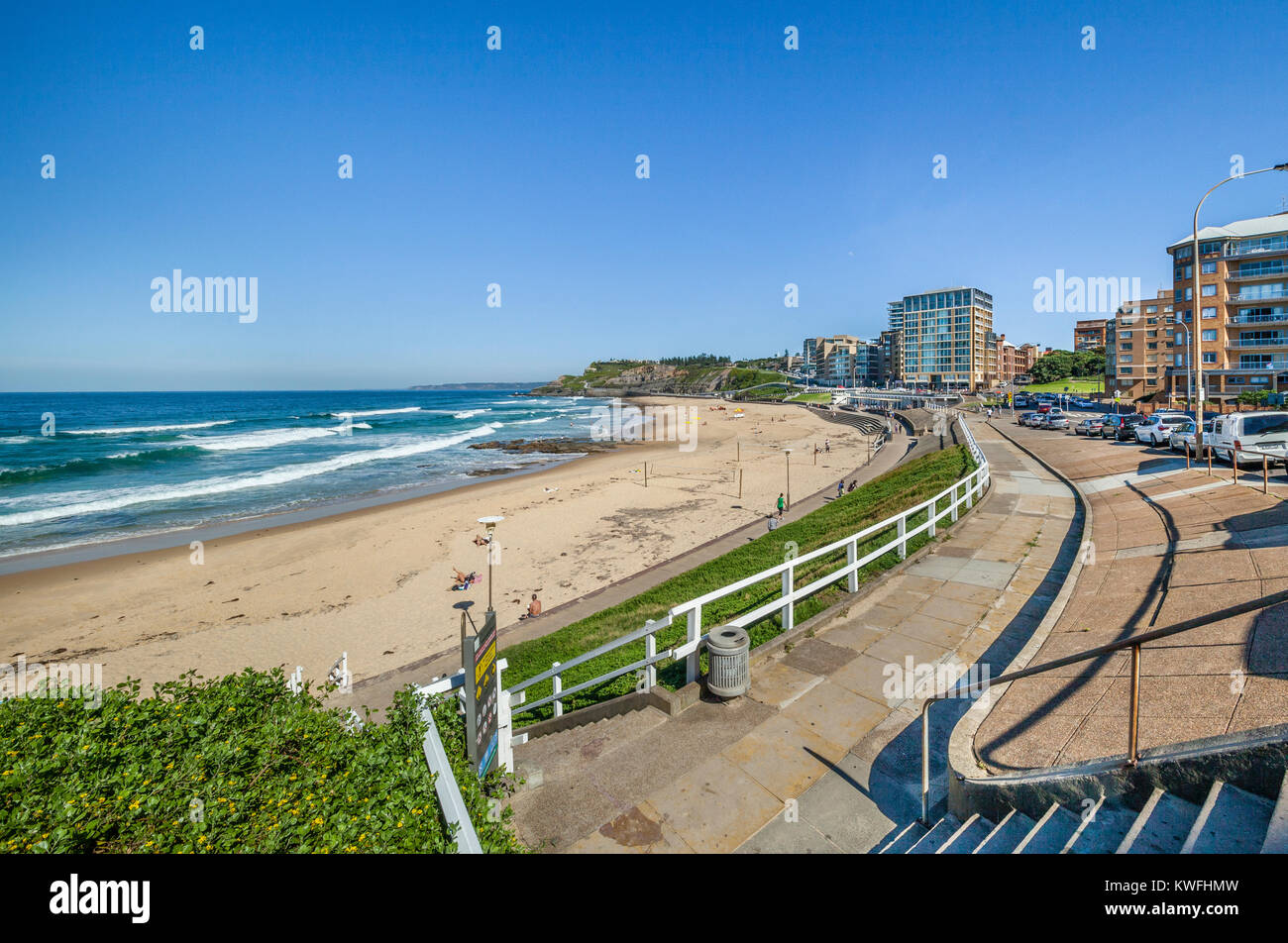 L'Australie, Nouvelle Galles du Sud, Newcastle, Newcastle Beach à partir de la vue de l'Esplanade Shortland Banque D'Images