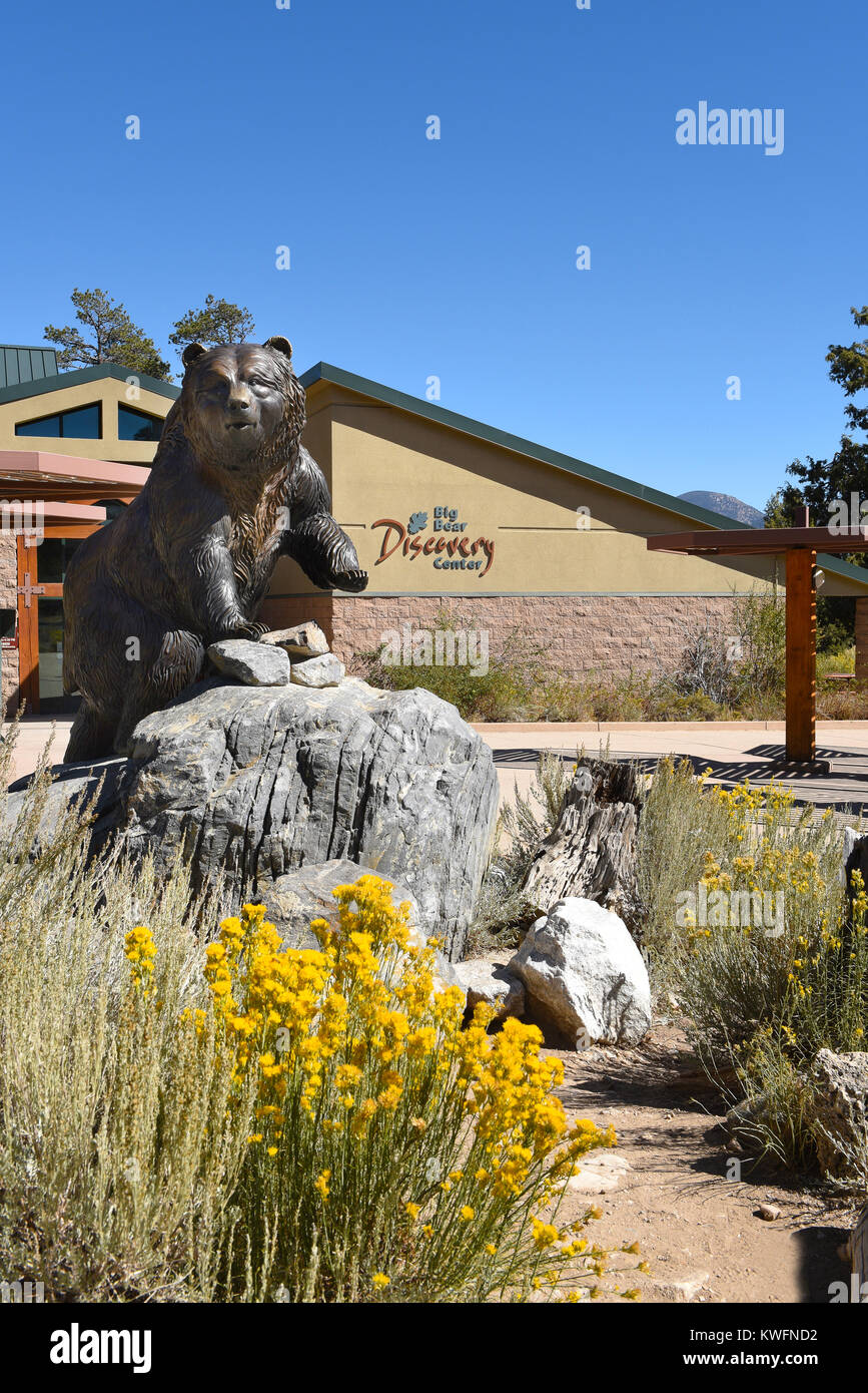 FAWNSKIN, CALIFORNIE - Le 25 septembre 2016 : Big Bear Discovery Centre. Le Centre de découverte est un centre d'éducation à la San Bernardino National pour Banque D'Images