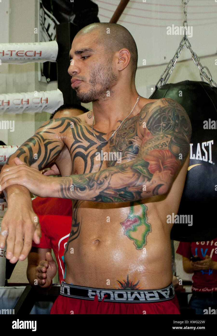 Puerto rican boxer miguel cotto Banque de photographies et d'images à haute  résolution - Alamy