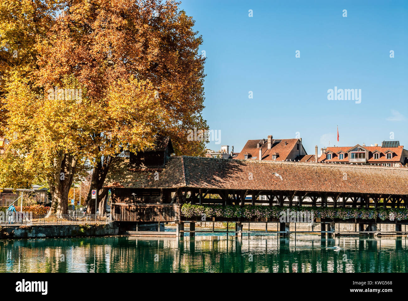 Écluse supérieure sur la rivière Aare dans la vieille ville de Thun, canton de Berne, Suisse Banque D'Images