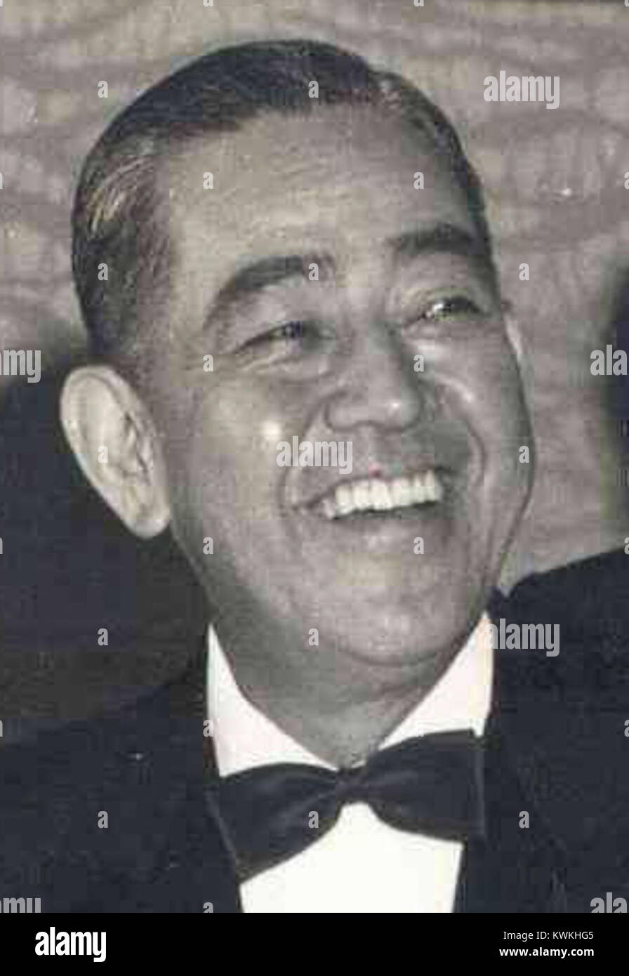 Portrait recadré d'Eisaku Sato, premier ministre du Japon de 1964 à 1972, connu pour son leadership pendant l'expansion économique d'après-guerre du Japon et pour son prix Nobel de la paix 1974 pour la promotion de la non-prolifération nucléaire. Banque D'Images