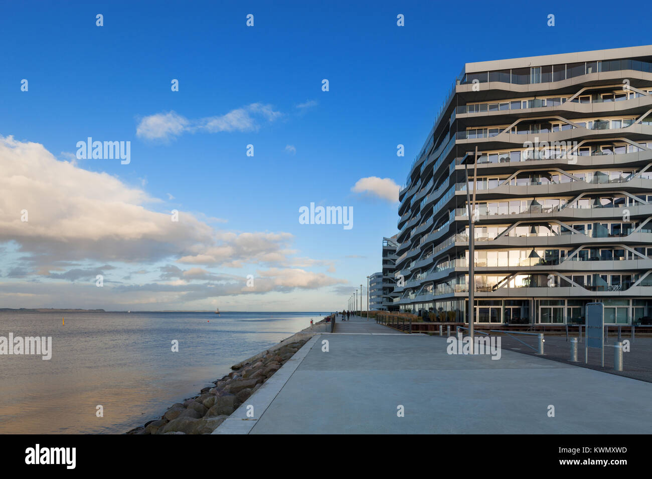 AARHUS, DANEMARK - 9 août 2016 : à partir de la vue externe du Isbjerget, Aarhus Aarhus immeuble résidentiel dans le quartier des docks, c'est situer Banque D'Images