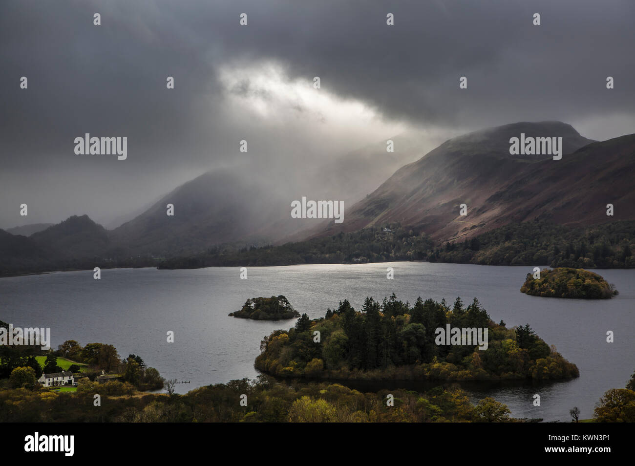 Derwent Water à la Cat pour cloches de Castlehead, Keswick, Parc National de Lake District, Cumbria Banque D'Images