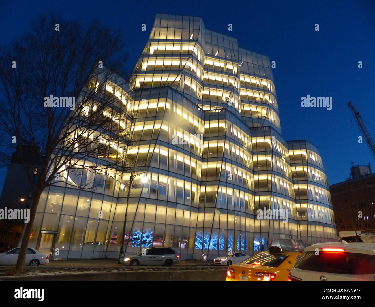 La ville de New York, IAC Building situé le long de la West Side Highway et conçu par l'architecte Frank Gehry. C'est la première Gehry Building à New York. Thi Banque D'Images