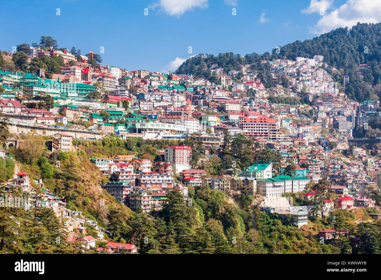 Shimla vue aérienne, c'est la capitale de l'état indien de l'Himachal Pradesh, situé dans le nord de l'Inde. Banque D'Images