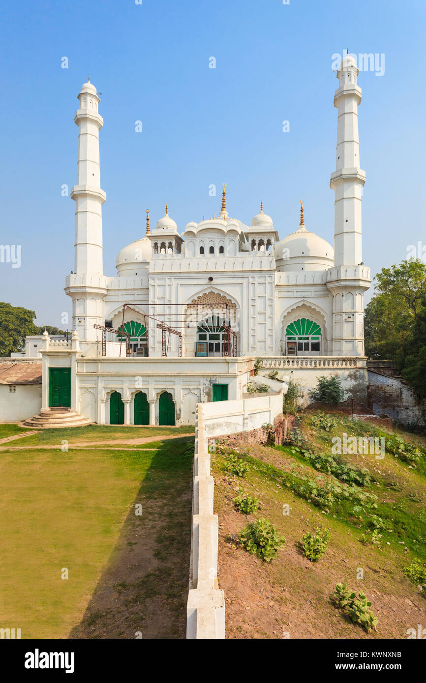 Tila Wali Masjid est une mosquée située près de l'Imambara Bara dans la ville de Lucknow Inde Banque D'Images