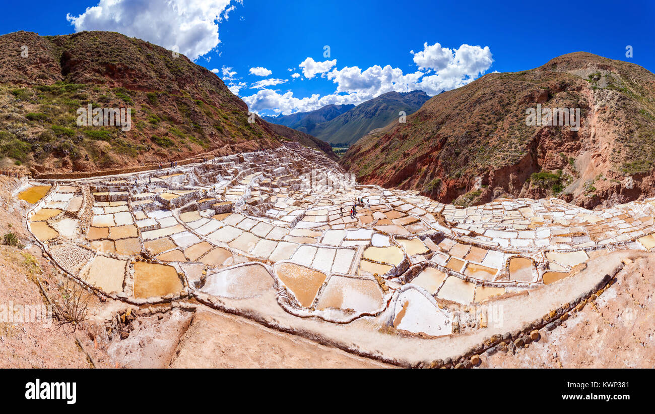 Salinas de Maras mine de sel, près de Cusco, Pérou Banque D'Images