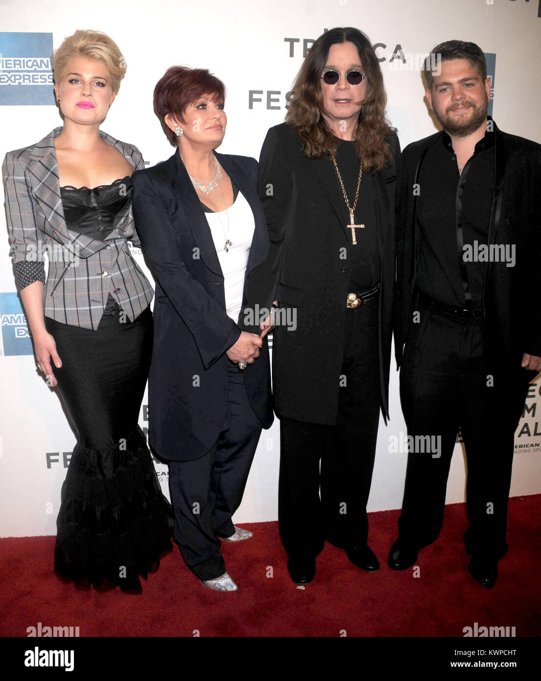 NEW YORK, NY - 24 avril : l'Osbournes assiste à la première de 'God Bless  Ozzy Osbourne" au cours de la 10e édition du Festival du film de Tribeca  Tribeca CCMB au