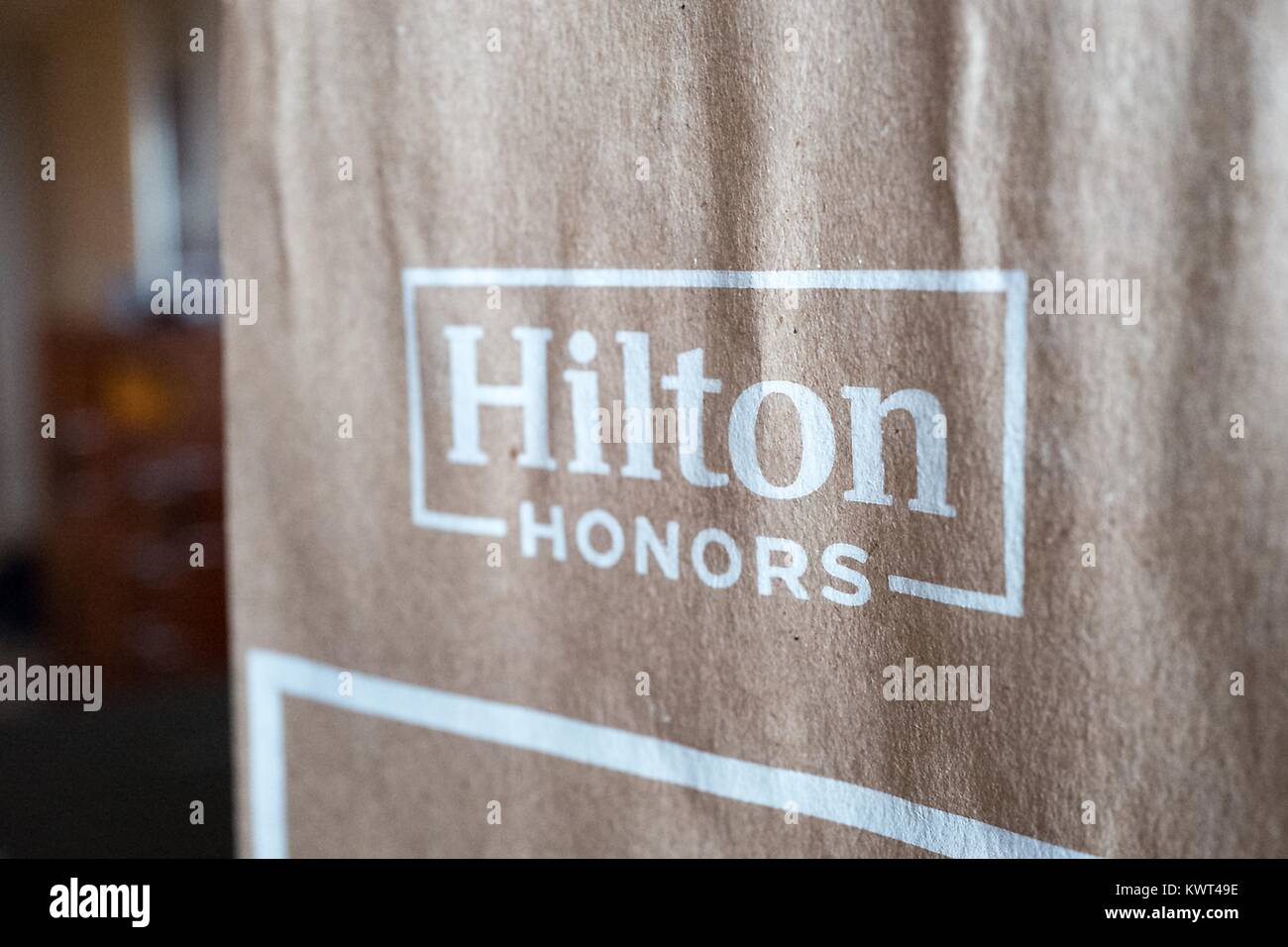Close-up du logo pour l'hôtel Hilton Honors program, une partie de l'hôtel Hilton marque, New York City, New York, le 14 septembre 2017. Banque D'Images