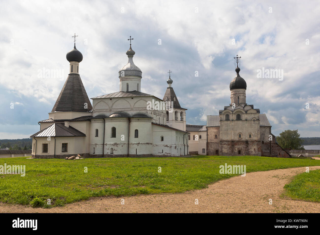 Ferapontovo, Vologda Region, Russie - Août 9, 2015 : les églises de la Nativité de la Vierge le monastère de Ferapontov Belozersky Banque D'Images