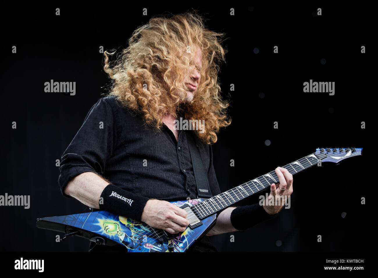 Le groupe de thrash metal américain Megadeth effectue un concert live au festival de heavy metal danois Copenhell 2016 à Copenhague. Ici guitariste et chanteur Dave Mustaine est vu sur scène. Le Danemark, le 24/06 2016. Banque D'Images Le groupe de thrash metal américain Megadeth effectue un concert live au festival de heavy metal danois Copenhell 2016 à Copenhague. Ici guitariste et chanteur Dave Mustaine est vu sur scène. Le Danemark, le 24/06 2016. Banque D'Images