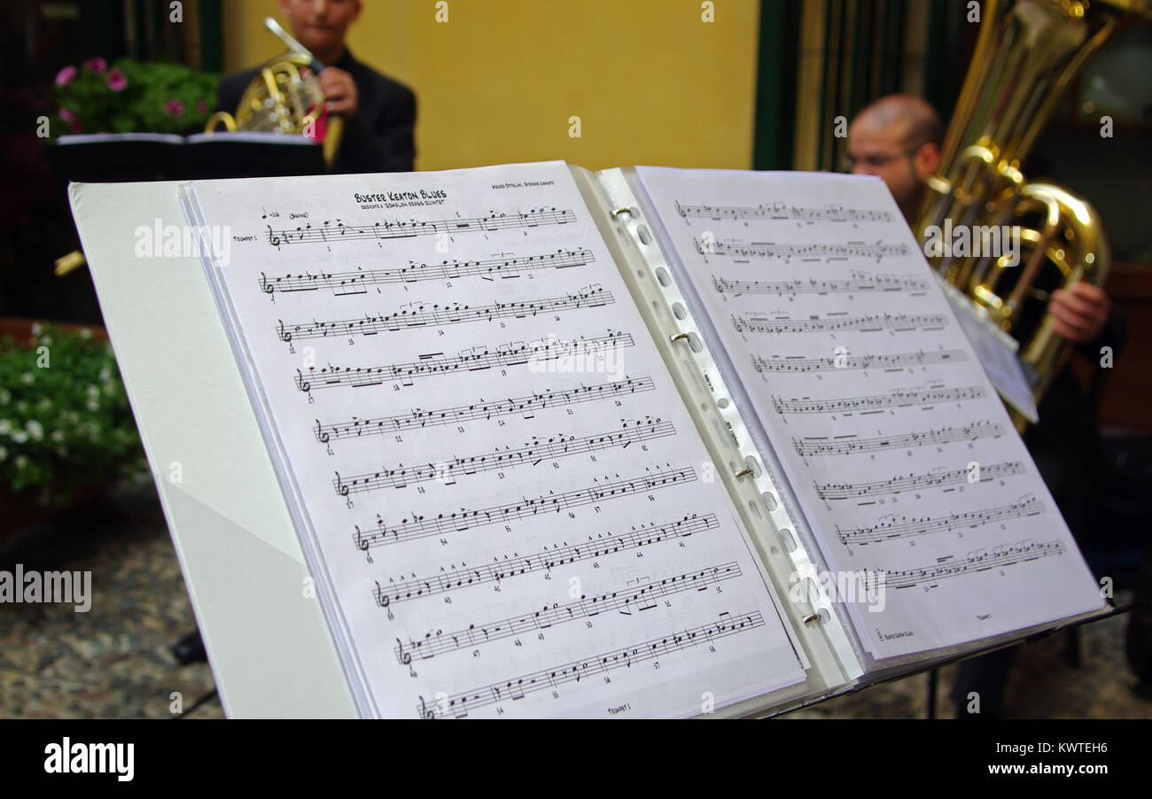 La musique sur la route Banque D'Images