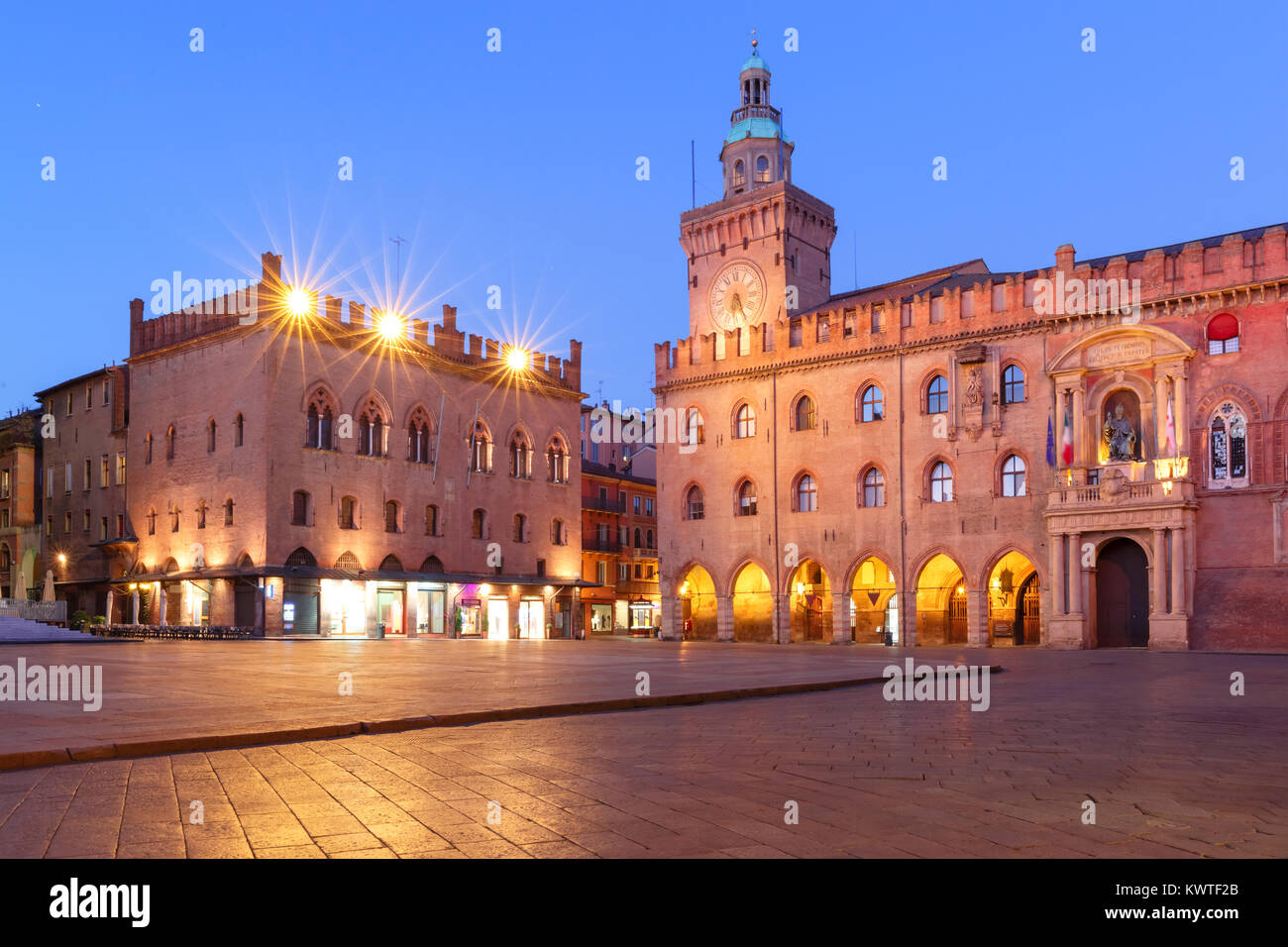 Panorama de la place Piazza Maggiore, Bologne, Italie Banque D'Images