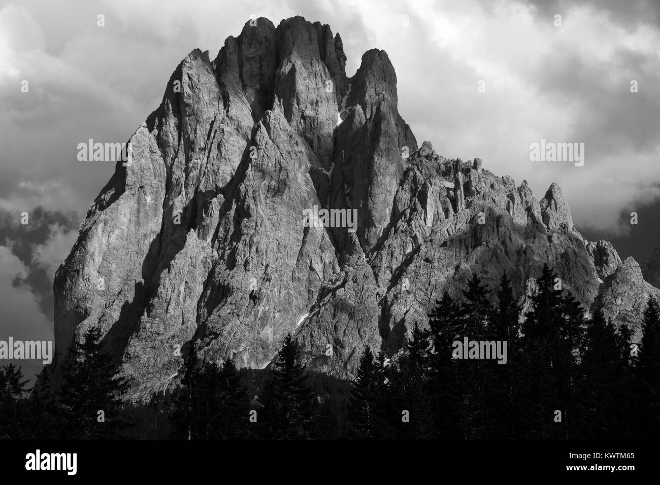 Langkofel, Dolomites, Italie. Banque D'Images