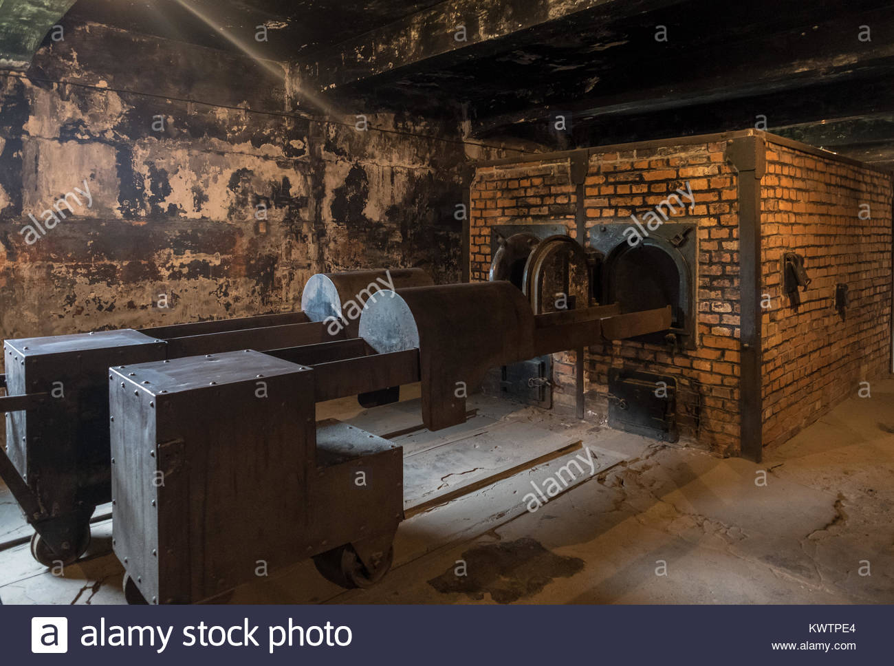 La Salle Des Fours Du Crématoire Iii