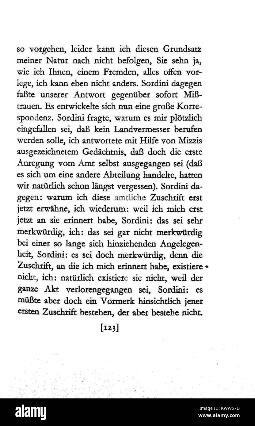 Ce titre fait référence à un lieu ou à une structure appelée 'de Kafka Schlo', peut-être liée aux œuvres ou à l'influence de Franz Kafka, indiquant un lieu ou un contexte historique notable. Banque D'Images Ce titre fait référence à un lieu ou à une structure appelée 'de Kafka Schlo', peut-être liée aux œuvres ou à l'influence de Franz Kafka, indiquant un lieu ou un contexte historique notable. Banque D'Images
