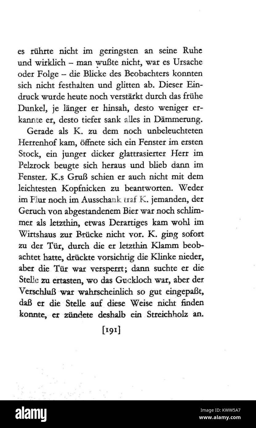Une image montrant le Schloss (château) associé à Franz Kafka, symbolisant le lien de l’auteur avec Prague et son exploration de thèmes tels que l’isolement, la bureaucratie et l’anxiété existentielle dans ses œuvres. Banque D'Images