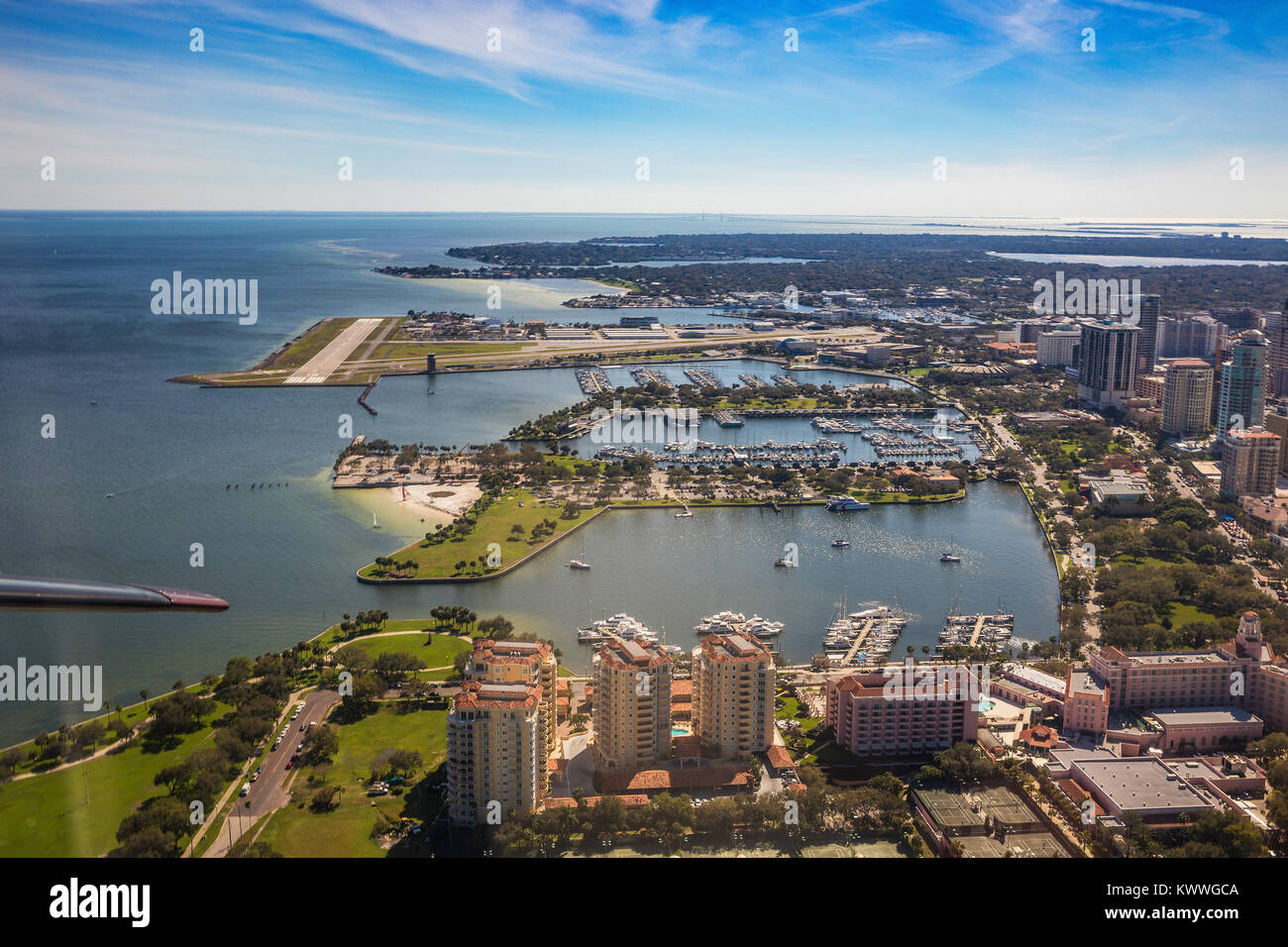 Vue aérienne du centre-ville de Saint-Pétersbourg, en Floride. Dans l'aéroport de Saint-Pétersbourg. Floride, États-Unis Banque D'Images