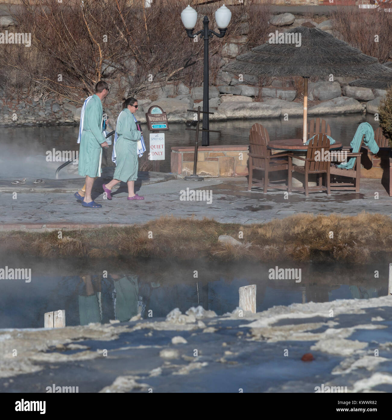 Pagosa Springs, Colorado - les ressorts hot springs resort en hiver sur les rives de la Rivière San Juan. Banque D'Images