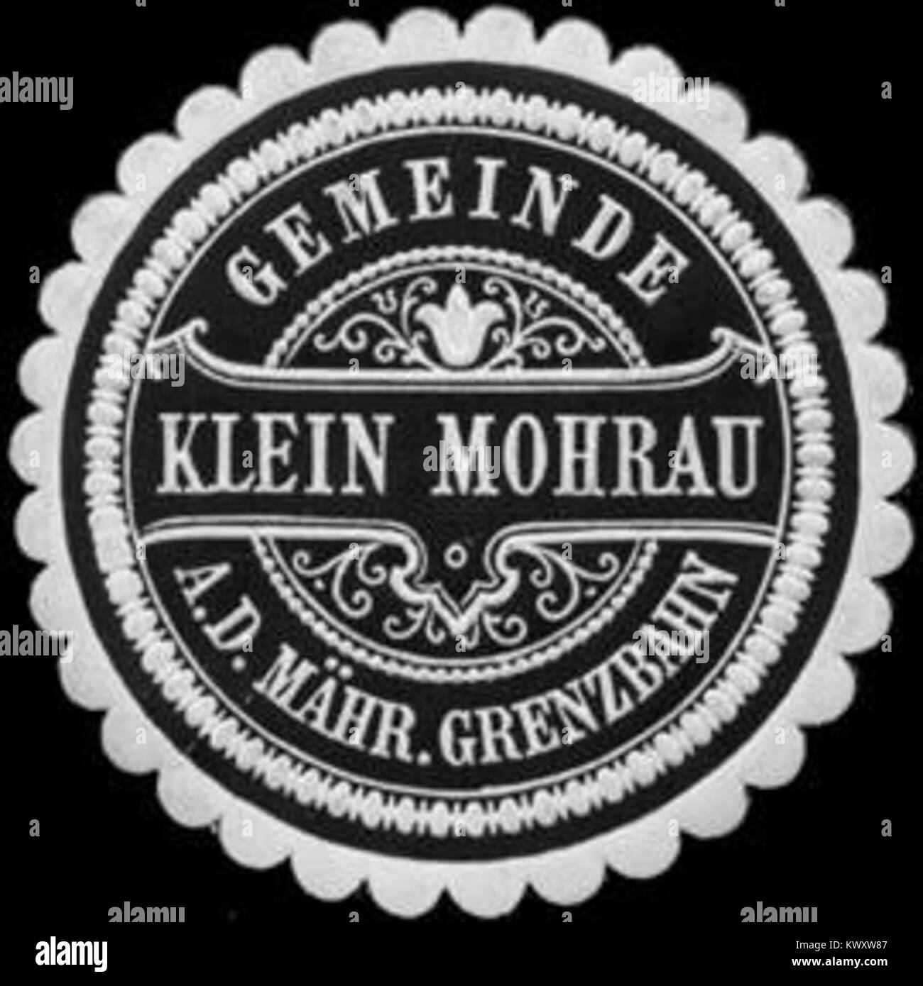 Sceau officiel de la municipalité de Klein Mohrau, situé le long du chemin de fer frontalier morave, utilisé pour la documentation officielle du gouvernement local. Banque D'Images