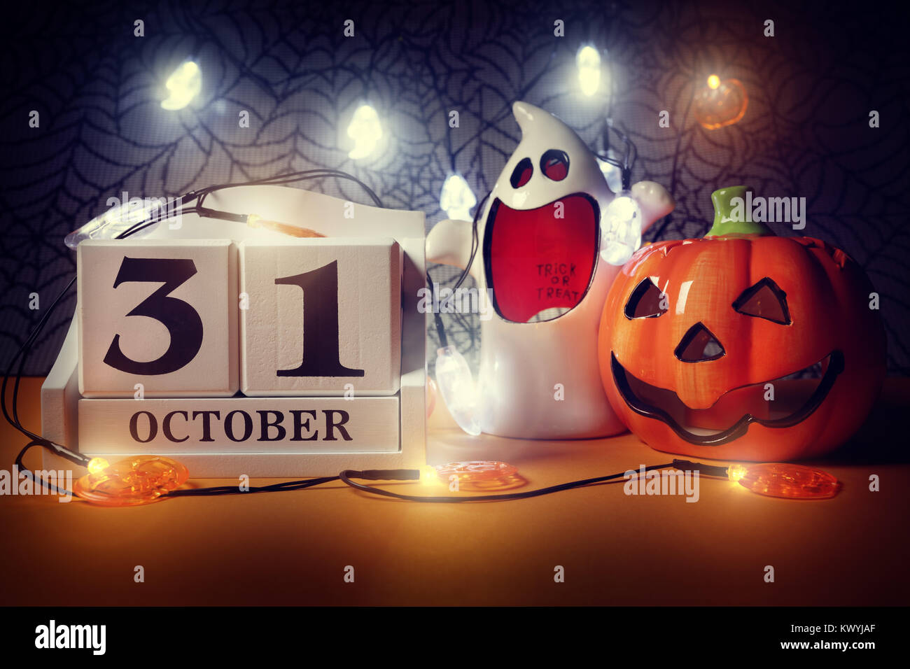 Date calendrier Halloween le 31 octobre à la citrouille et ghost Banque D'Images
