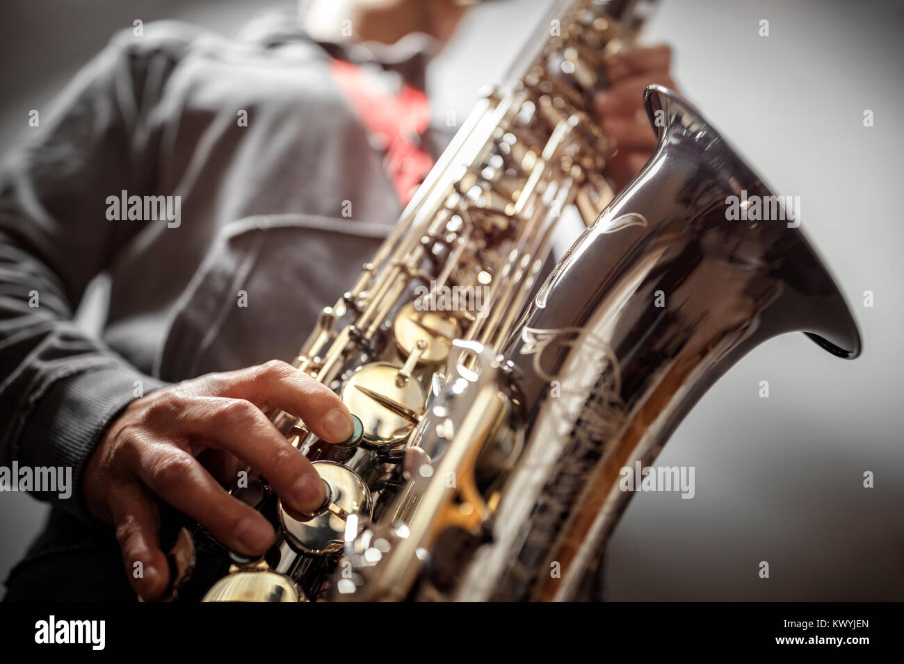 Musicien ou d'un saxophone saxophoniste jouant Banque D'Images