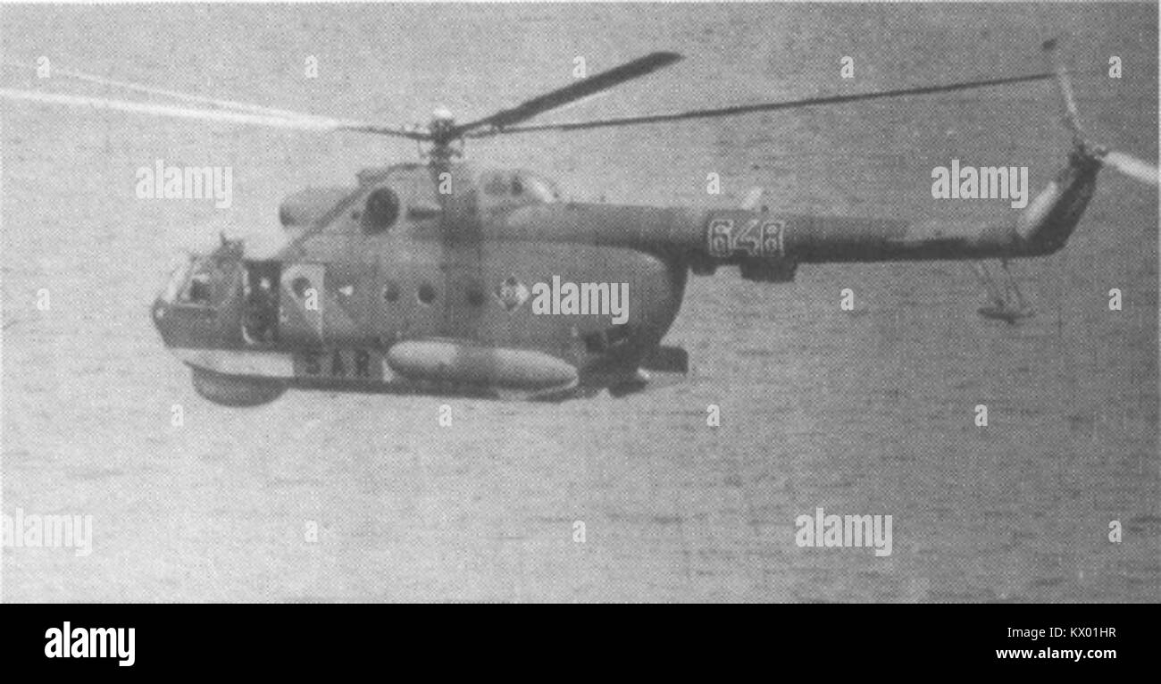 Le Mi-14BT, une variante de l'hélicoptère Mi-14, a été converti pour les opérations de recherche et sauvetage (SAR), fournissant un soutien aérien crucial pour les missions de sauvetage. Banque D'Images Le Mi-14BT, une variante de l'hélicoptère Mi-14, a été converti pour les opérations de recherche et sauvetage (SAR), fournissant un soutien aérien crucial pour les missions de sauvetage. Banque D'Images