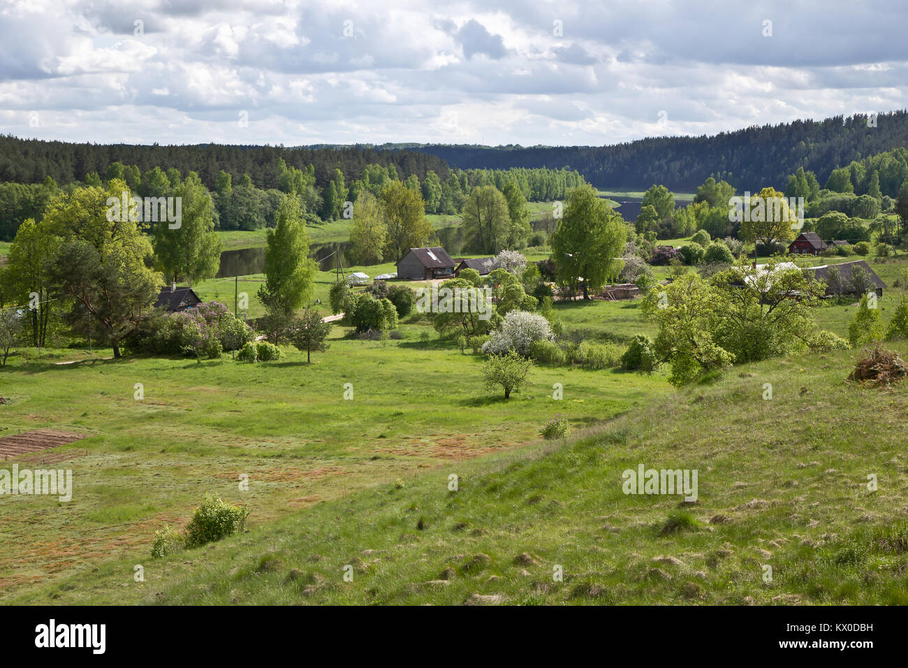 Village des vieux croyants par la Daugava, Lettonie Banque D'Images