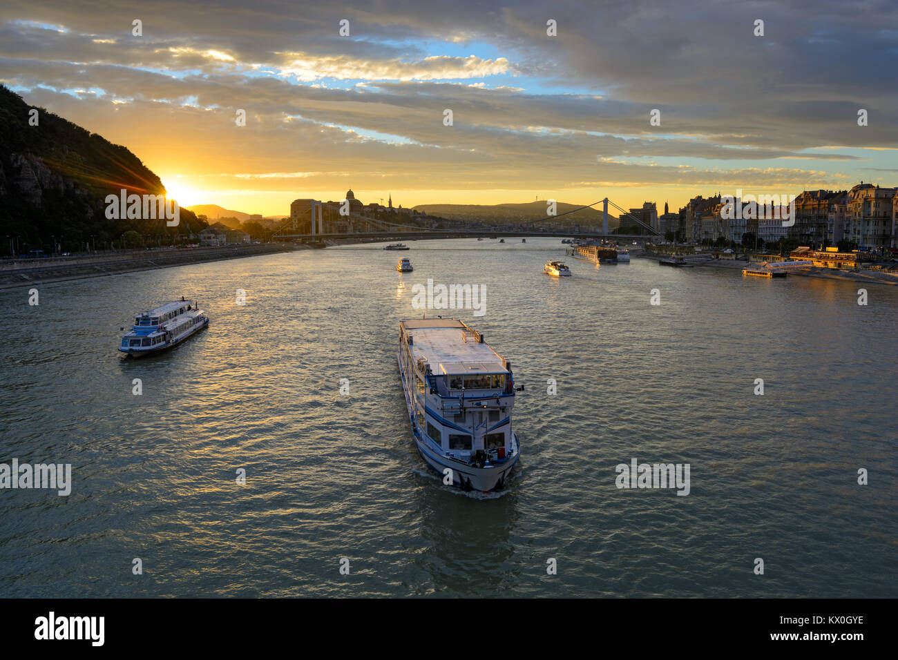 Bateaux, Danube, Budapest Banque D'Images