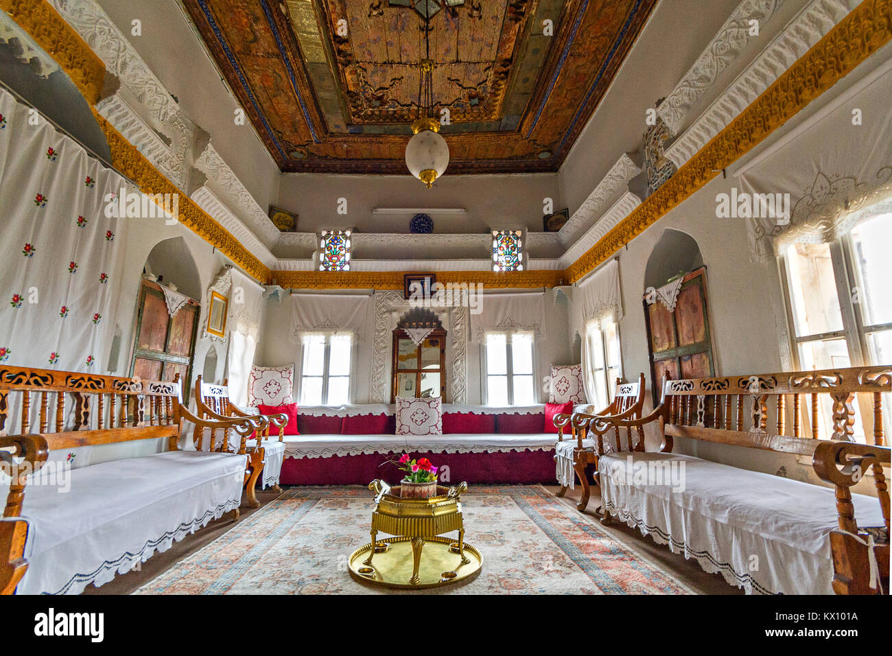 L'intérieur d'une maison traditionnelle dans la ville de Savur près de Mardin, Turquie. Banque D'Images