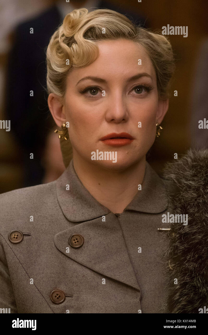 DATE DE SORTIE : Octobre 13, 2017 Title : Marshall STUDIO : Route ouverte Directeur : Reginald Hudlin Films Résumé : Sur un jeune Thurgood Marshall, le premier Afro-américain à la Cour suprême, comme il l'batailles à travers l'un de sa carrière-cas déterminants. Avec : Kate Hudson comme Eleanor Strubing. (Crédit Image : © Open Road Films/Photos) Banque D'Images