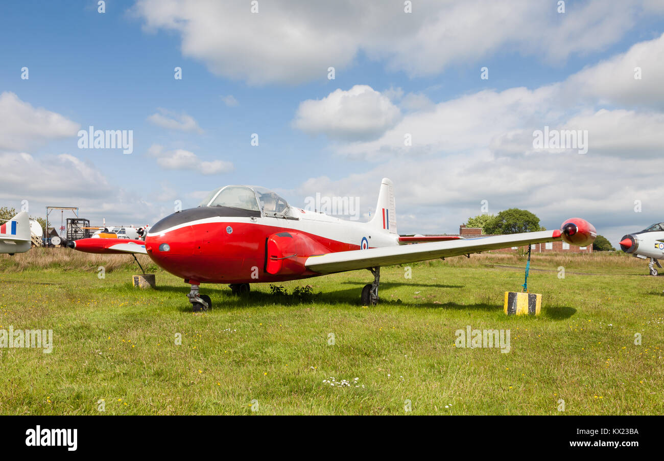 Jet Provost XS209 est vu au Musée de l'Aviation de Solway en Cumbria, Angleterre. Le Jet Provost était un deux places entraîneur de base des avions à réaction. Banque D'Images